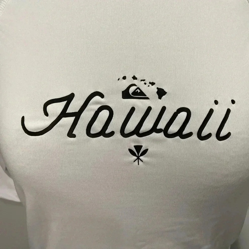 * NWOT* Quicksilver | Hawaii Rashguard - Picture 2 of 6